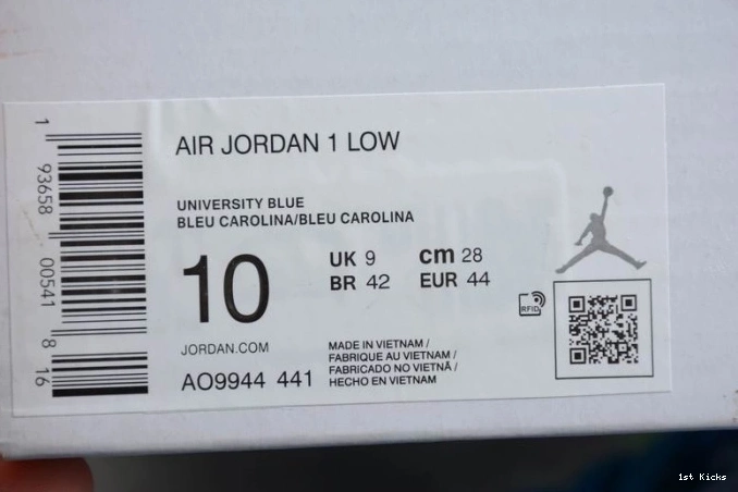 1st Kicks Shoes AO9944-441 Jordan (W) Low UNC 1 Air 0701